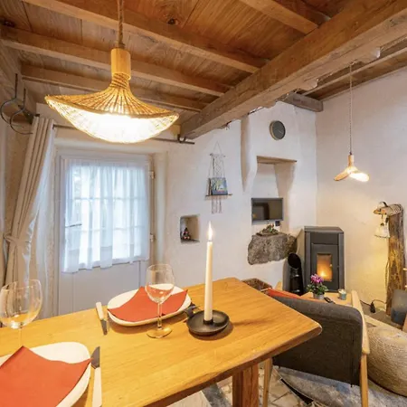 Tiny Gus Holiday home Manhay