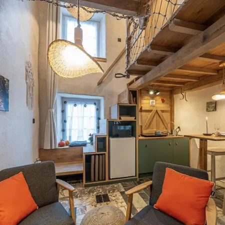 Tiny Gus Semesterbostad