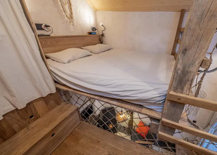 Semesterbostad Tiny Gus *