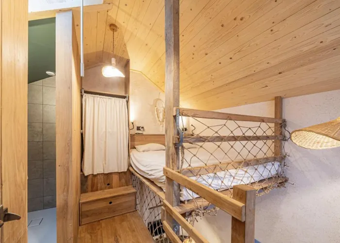 Semesterbostad Tiny Gus *